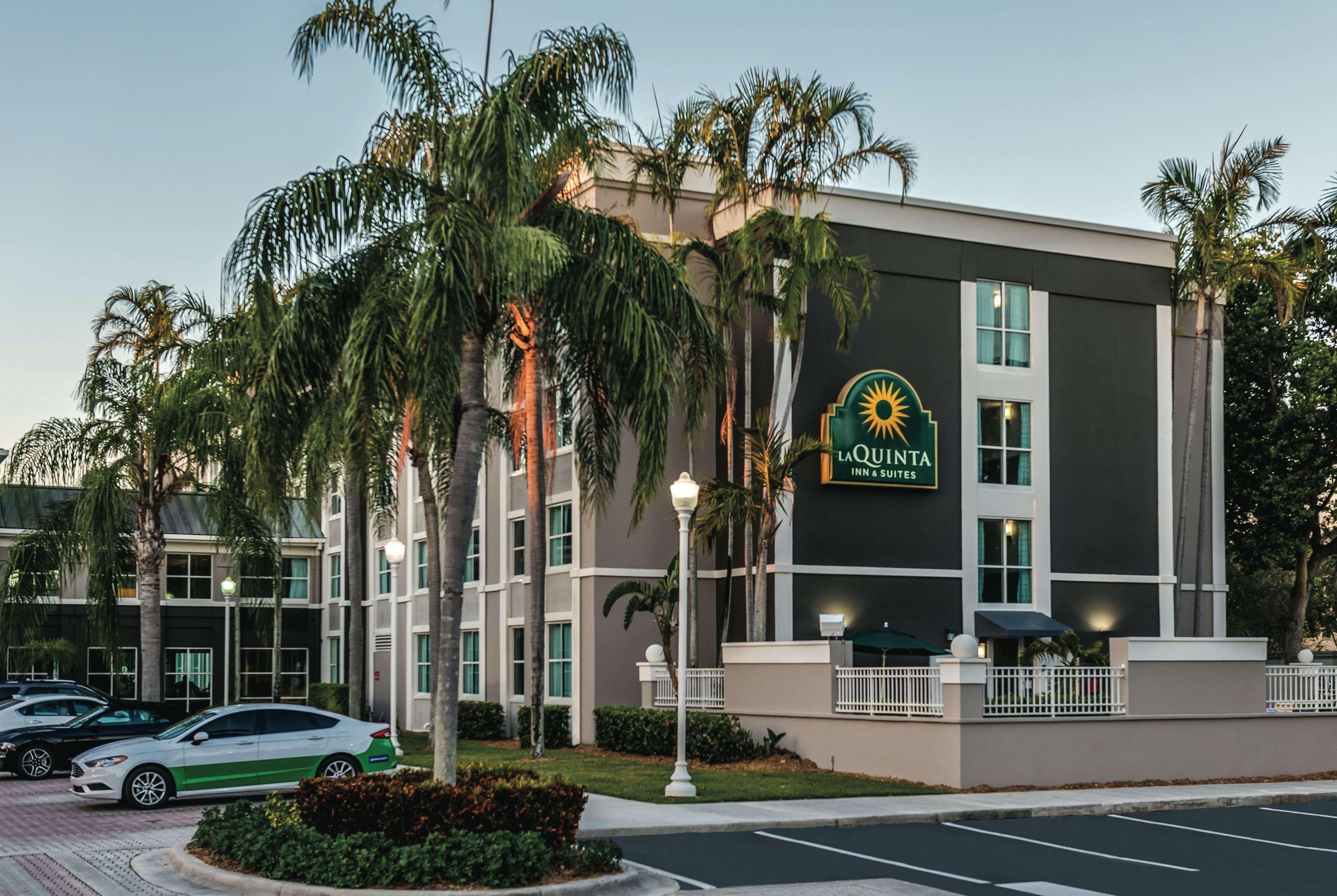 Hotel La Quinta By Wyndham Plantation At Sw 6Th St Exterior foto